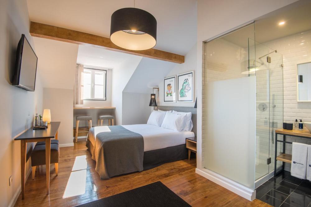 Large Double Room interior