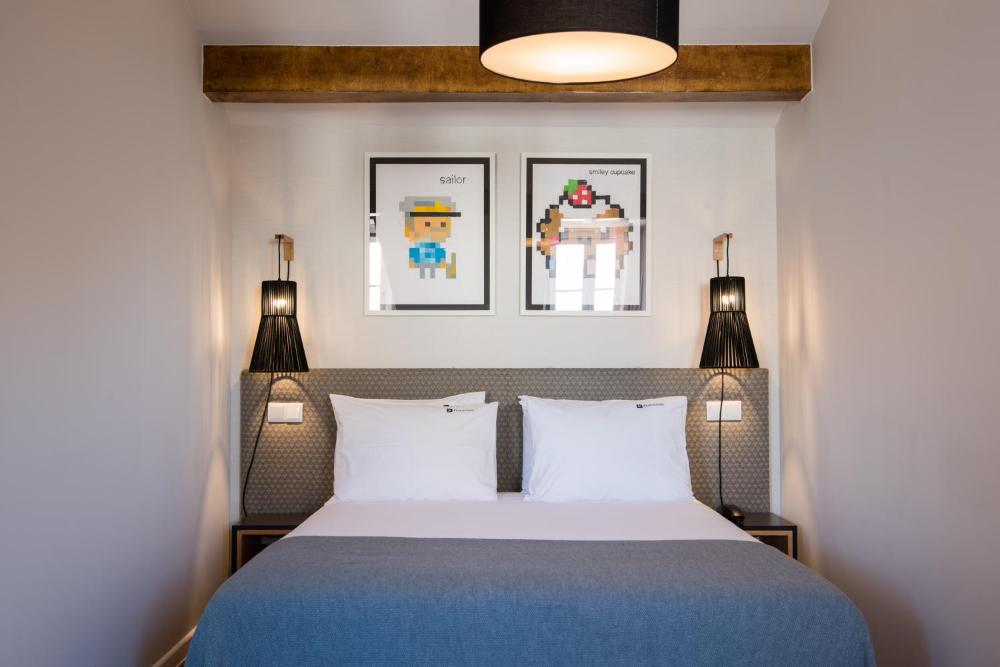 Suite interior